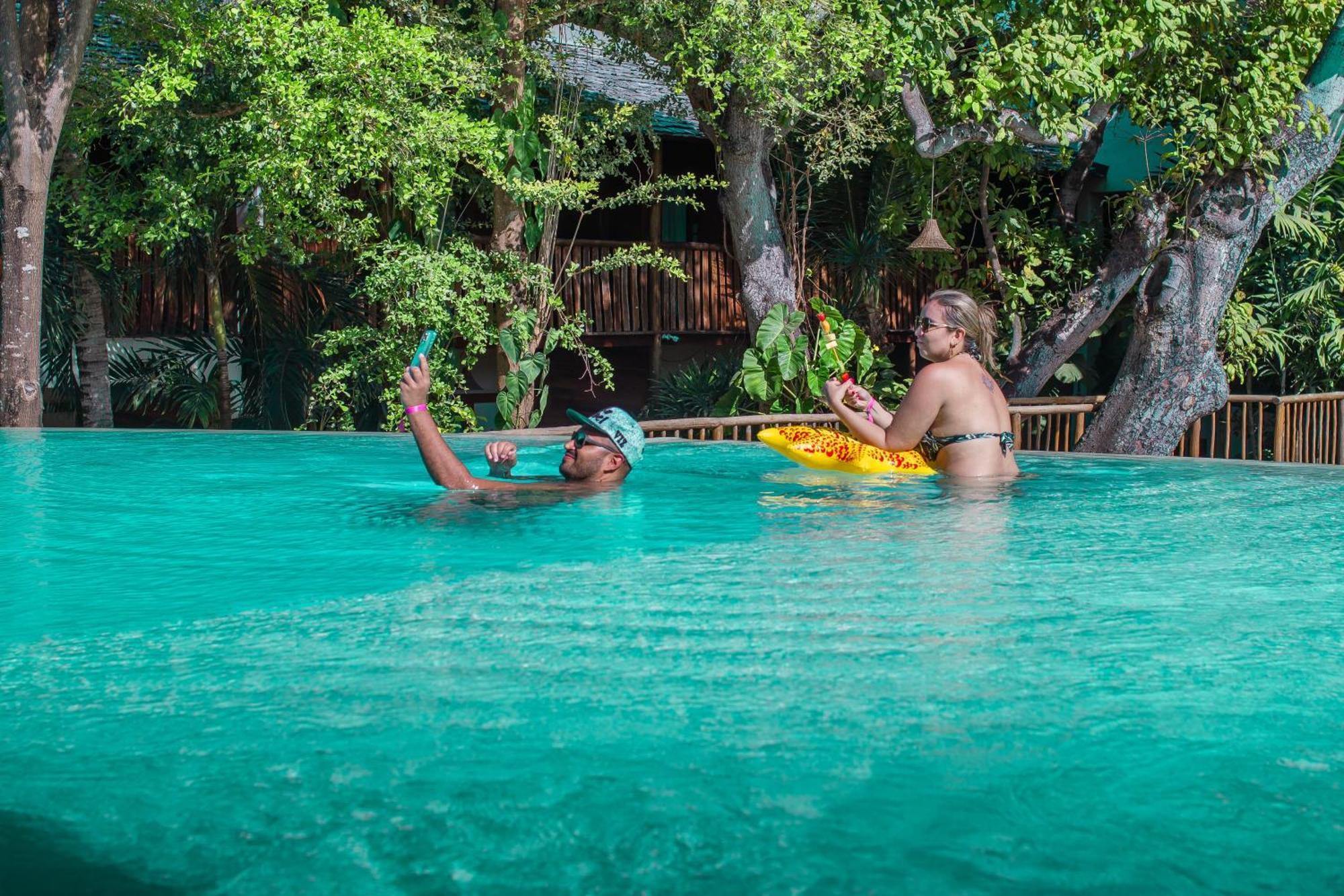 Cafe Jeri Hotel Jijoca de Jericoacoara Exterior foto Swimming pool at the resort